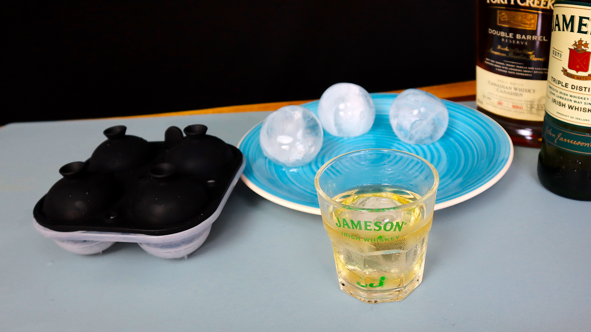 Watch SamuelWorld Large Sphere Ice Tray - Review & Demo on Amazon Live
